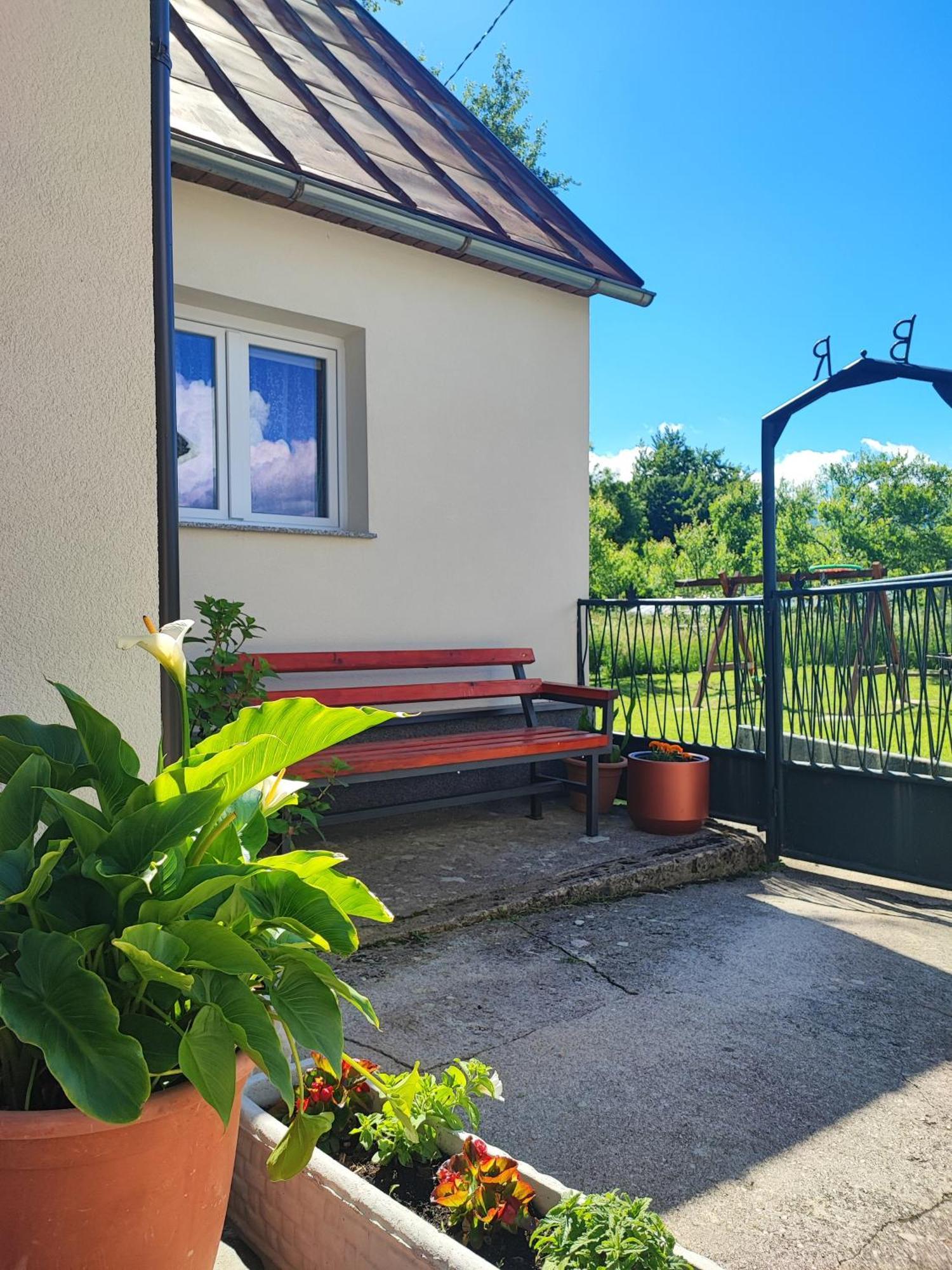 Holiday House Rukavina Donje Pazariste Exterior photo